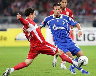 青年球员培 青年球员培